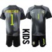 Brazilië Alisson Becker #1 Keeper Babykleding Thuisshirt Kinderen WK 2022 Korte Mouwen (+ korte broeken)